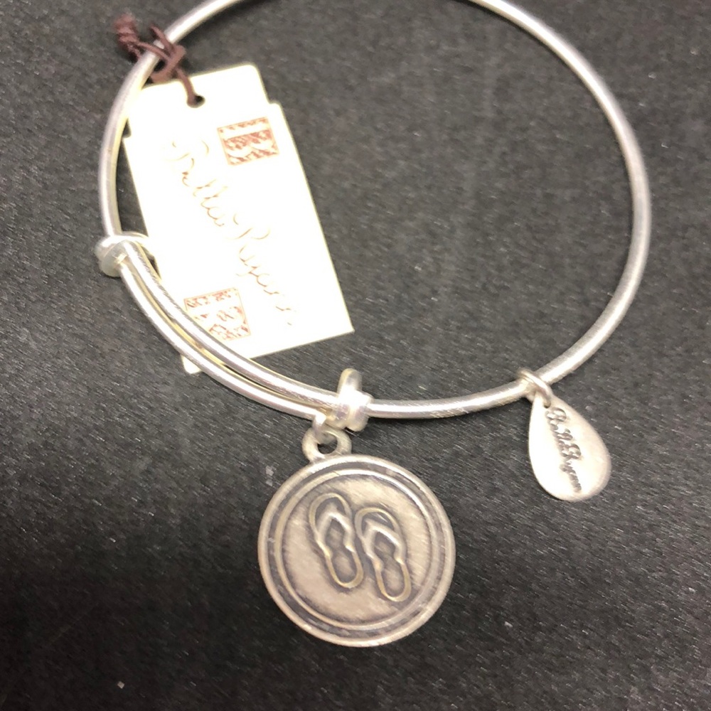 Bella Ryan adjustable bracelet with flipflop